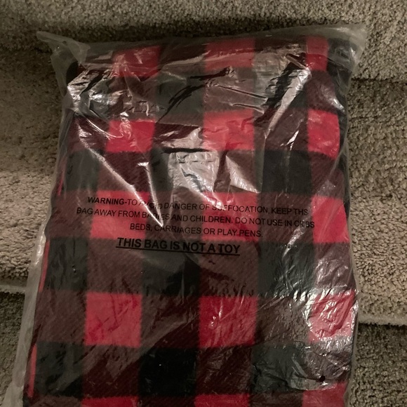 NWT FOLLOW ME Pajama Set with Matching Socks - Picture 5 of 5